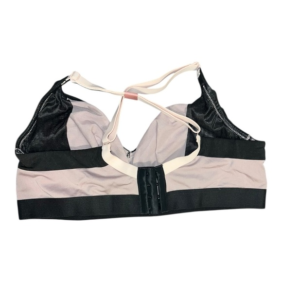 🟠Cacique Light Purple & Black Bralette – Size 18/20 - Picture 2 of 4